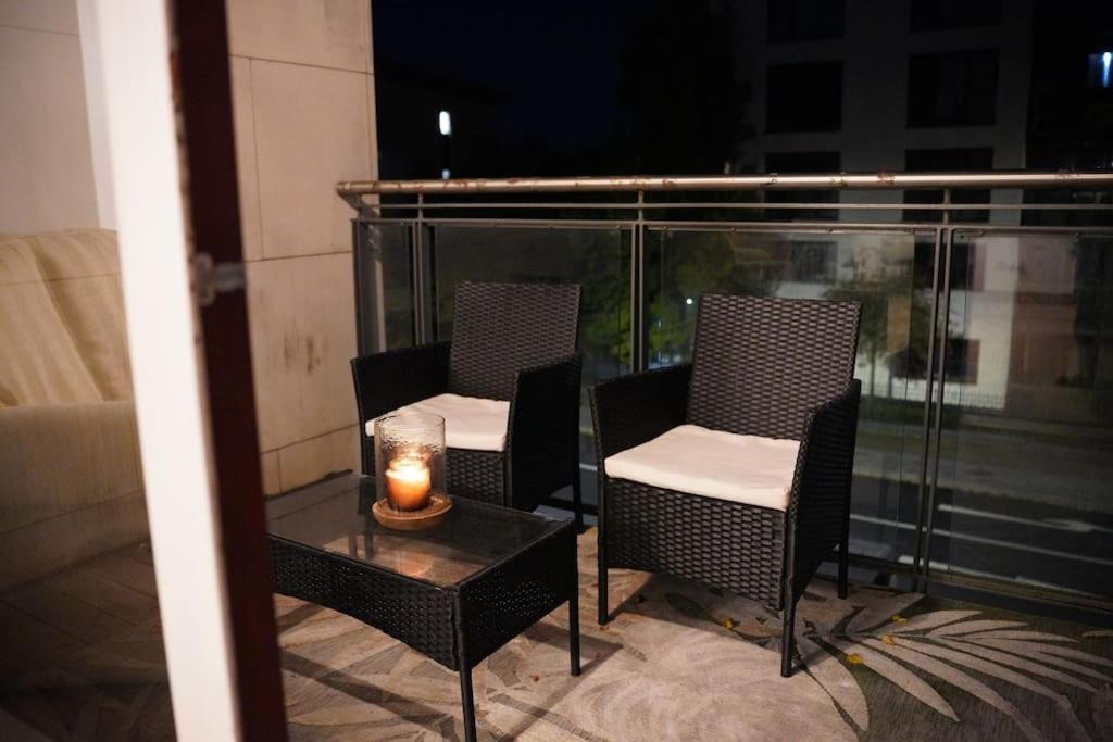 Skyview Retreat Spacious Comfort Lucan Dış mekan fotoğraf